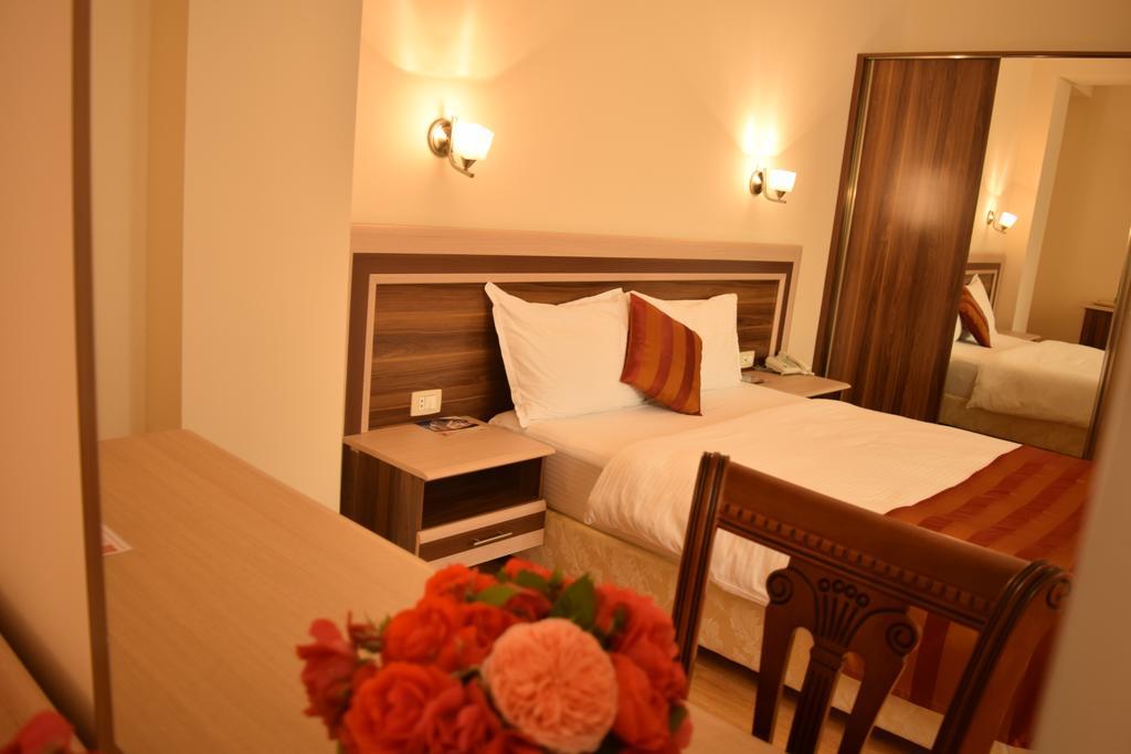 Artsakh Hotel Erywań Zewnętrze zdjęcie