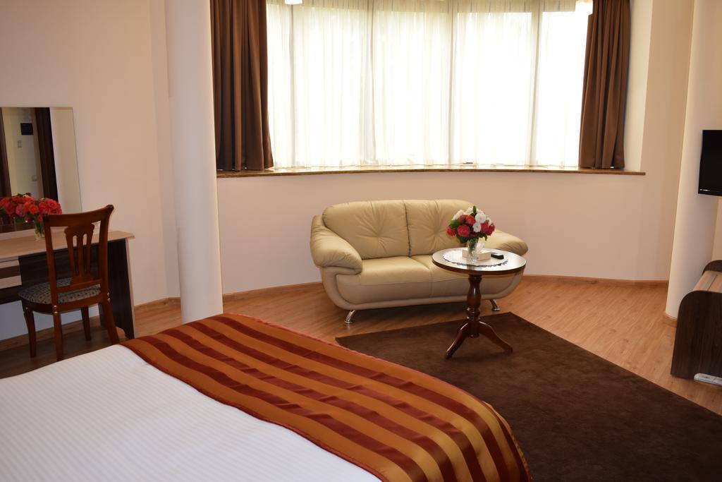 Artsakh Hotel Erywań Zewnętrze zdjęcie