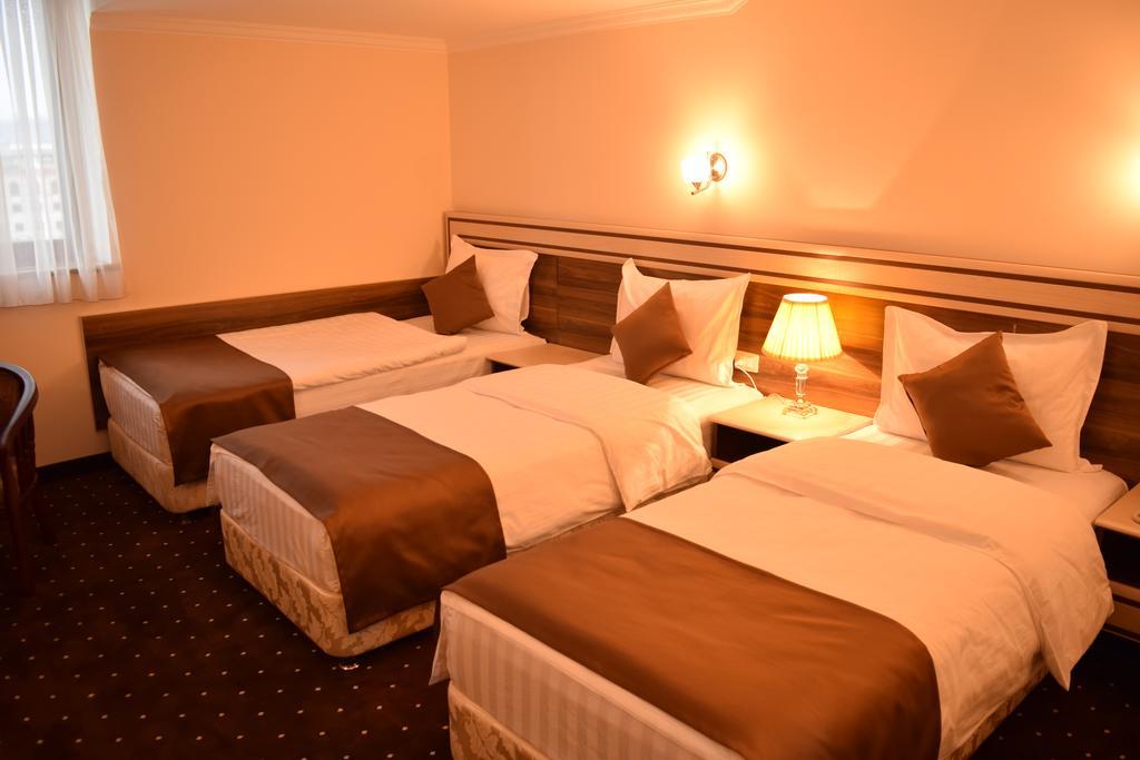 Artsakh Hotel Erywań Zewnętrze zdjęcie
