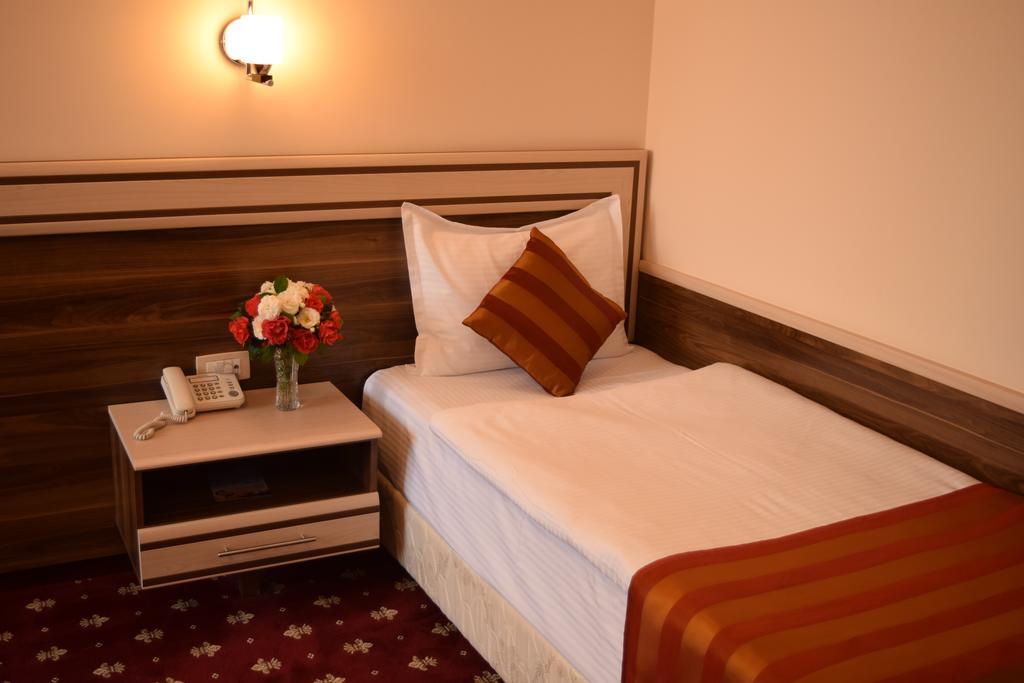 Artsakh Hotel Erywań Zewnętrze zdjęcie