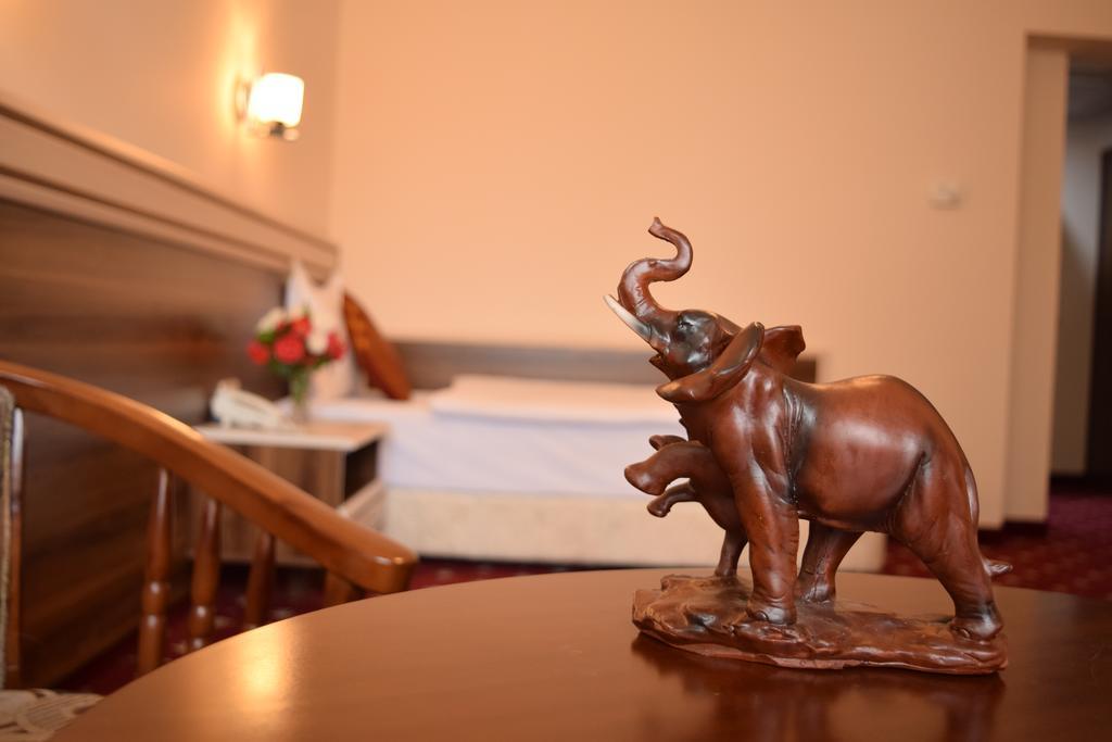 Artsakh Hotel Erywań Zewnętrze zdjęcie