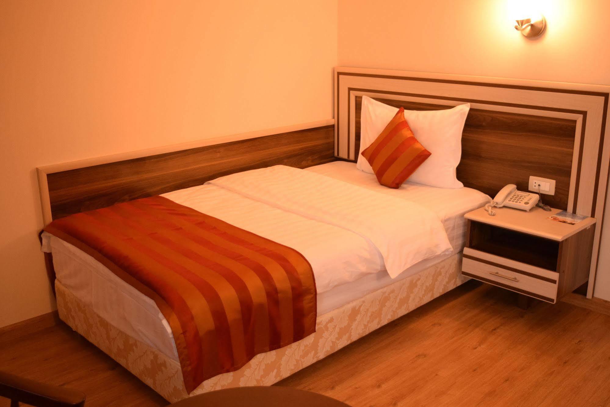 Artsakh Hotel Erywań Zewnętrze zdjęcie